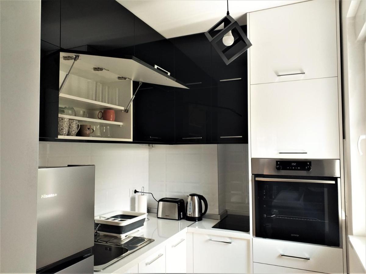 סרמסקה מיטרוביקה Apartman Astra מראה חיצוני תמונה