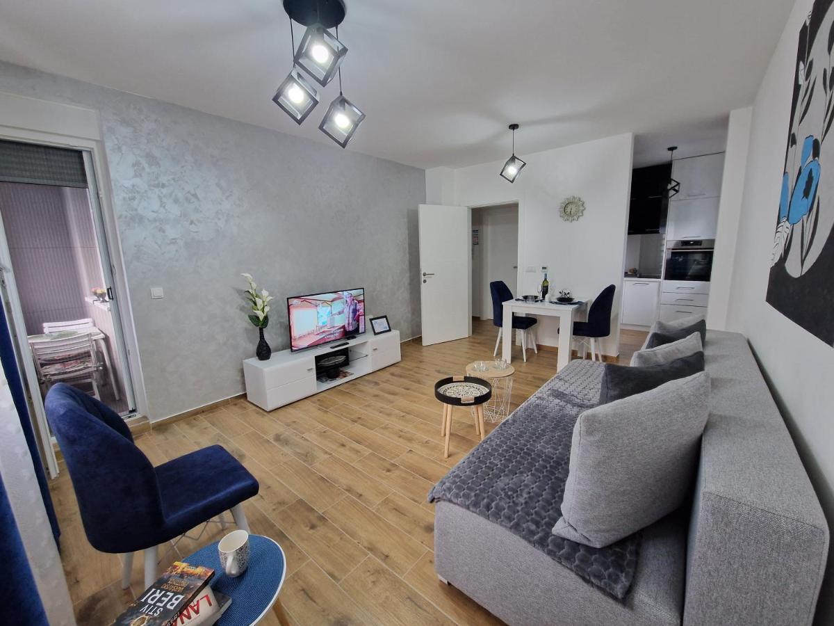 סרמסקה מיטרוביקה Apartman Astra מראה חיצוני תמונה